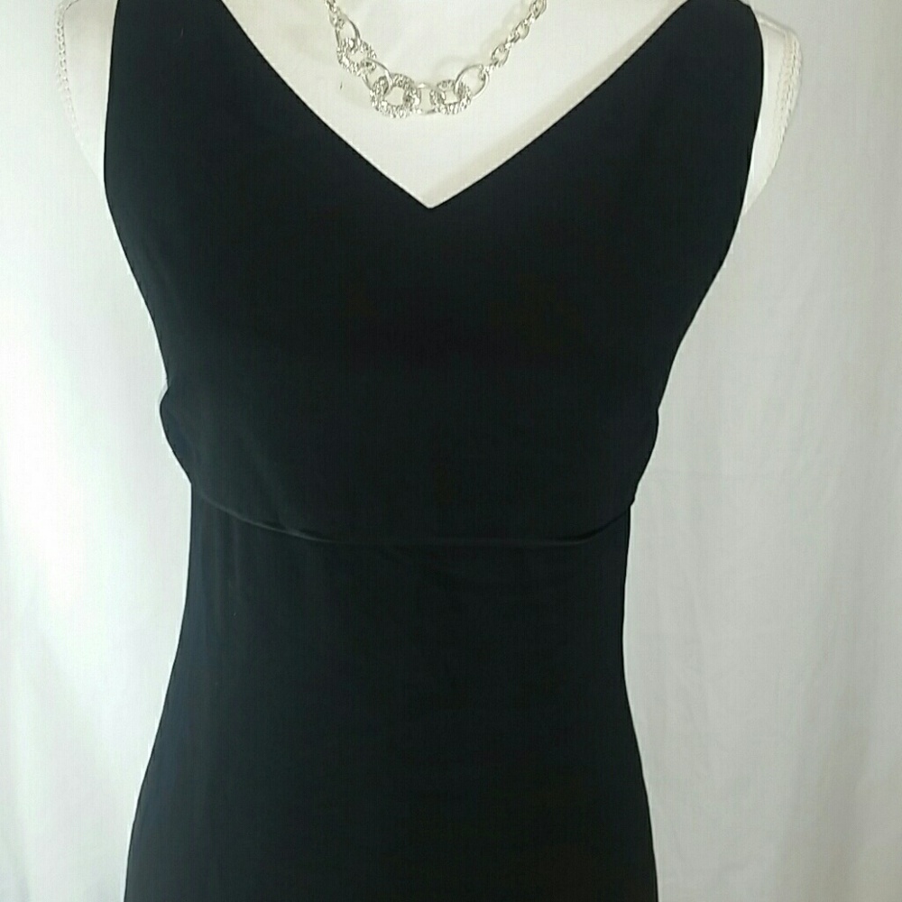 Dress - Picture 4 of 7